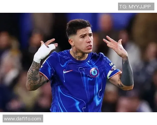 印有切尔西足球明星的球衣背后故事与他们的传奇时刻